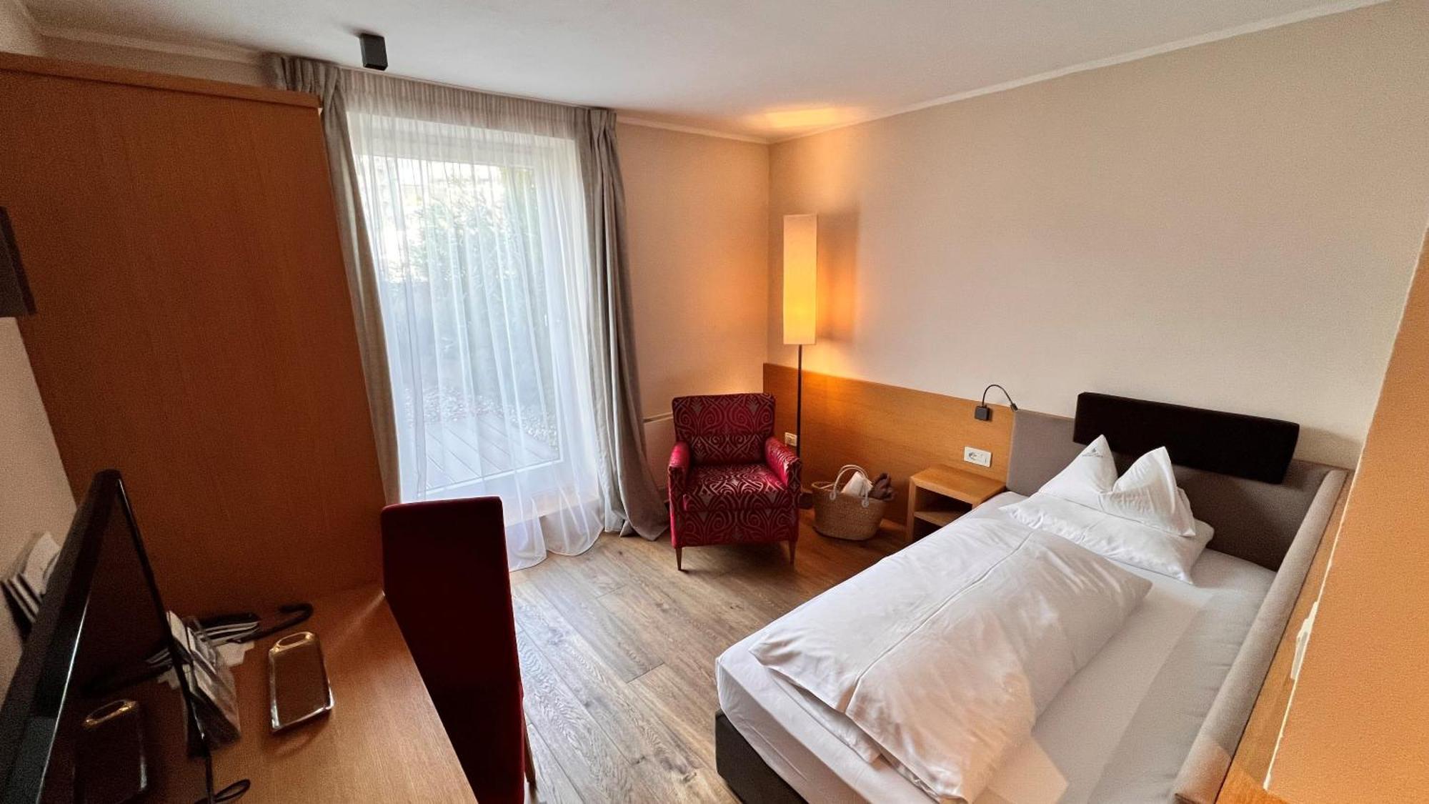 Hotel Mitterplatt Schenna Eksteriør bilde